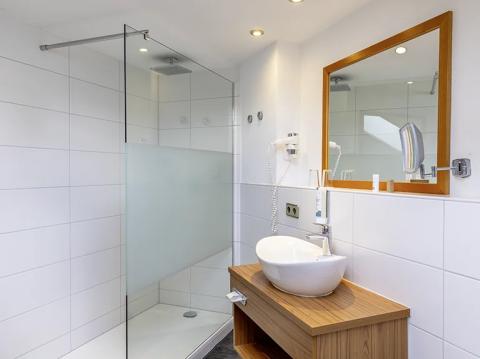 Komfort-Doppelzimmer Alpenblick - Beispiel Komfort-Doppelzimmer Alpenblick - Beispiel