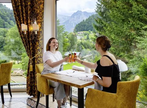 Alpenhotel Oberstdorf: Genussvoller Abend im Panoramarestaurant Genussvoller Abend im Panoramarestaurant