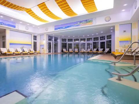 Entspannen und relaxen im Innenpool 